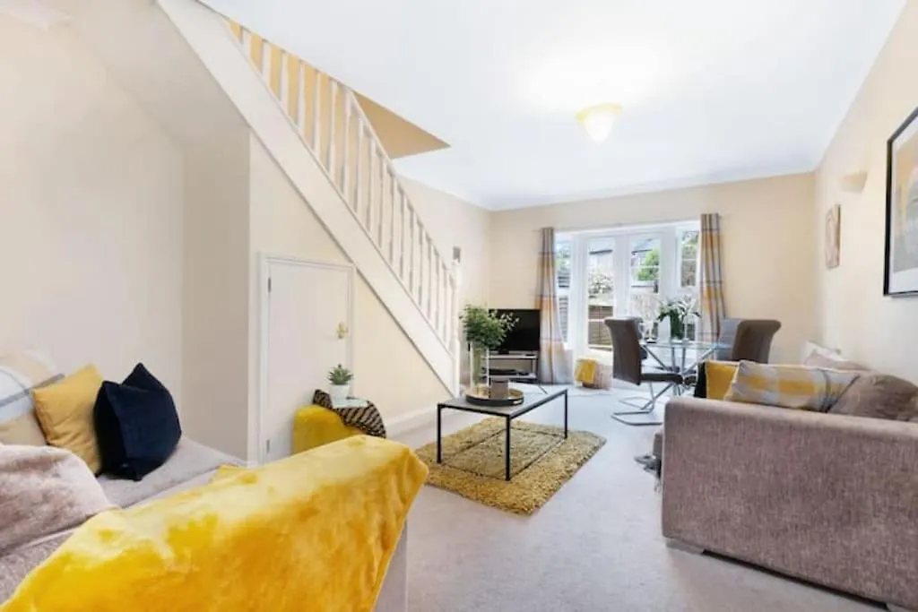 Stylish Cottage - Parking - Garden - Sleeps 6 كامبريدج