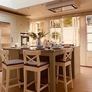 Apartment The Midsummer Common - Modern & Spacious 2bdr House With Garden, Cambridge